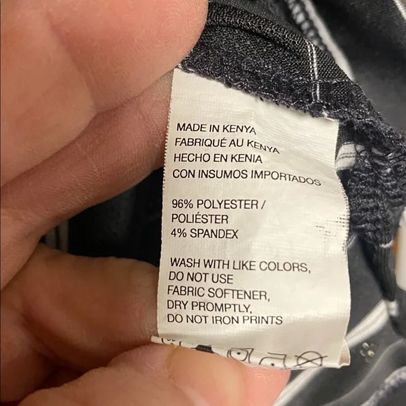 IZOD Men's Polo Shirt with Gray and White Stripes - Picture 6 of 6